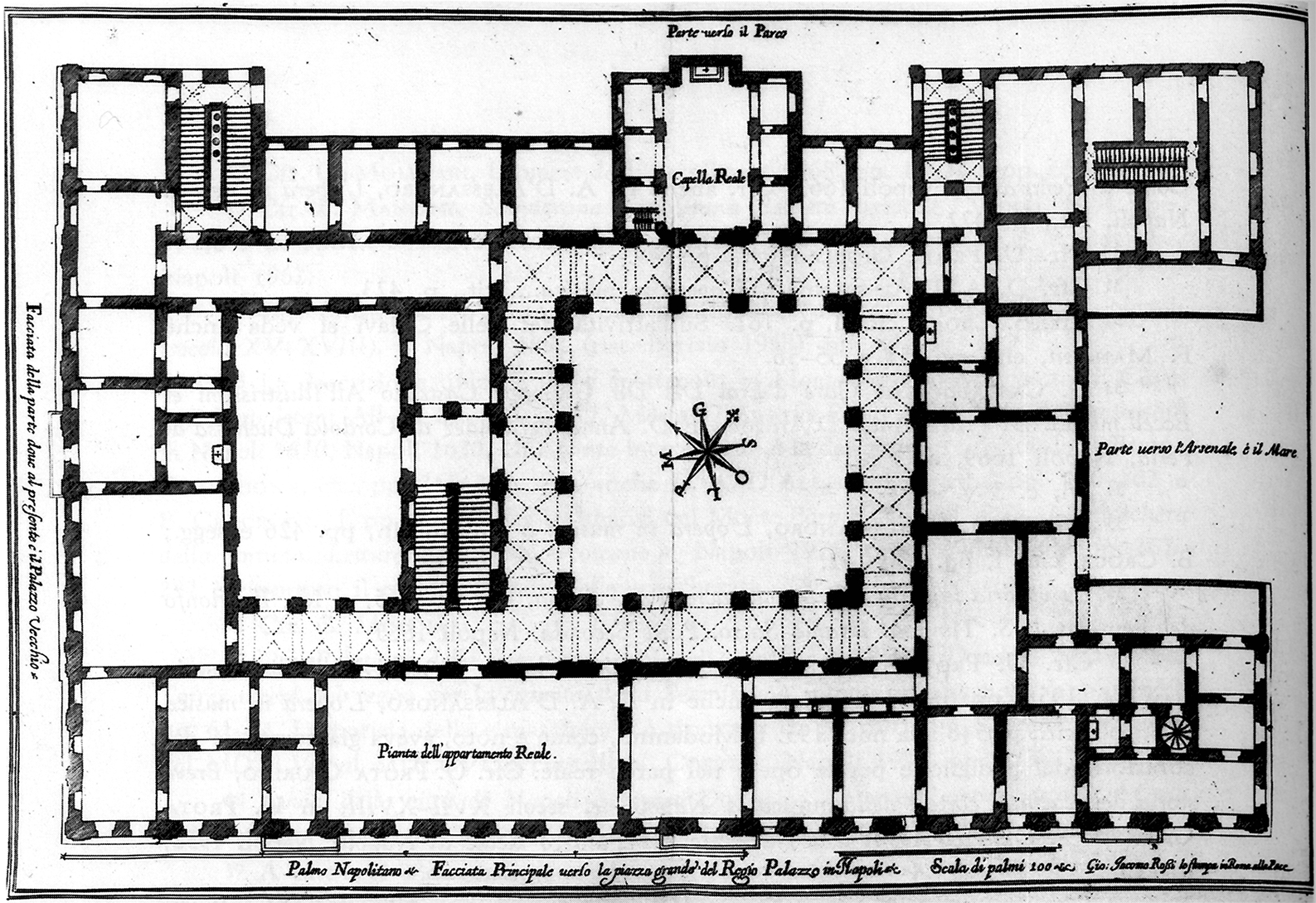 Pianta del piano nobile del Palazzo Reale.<br>In alto può vedersi la collocazione della Cappella Reale.<span></span>Plan of the first floor of the Royal Palace.<br>At the top we can see the location of the Royal Chapel.